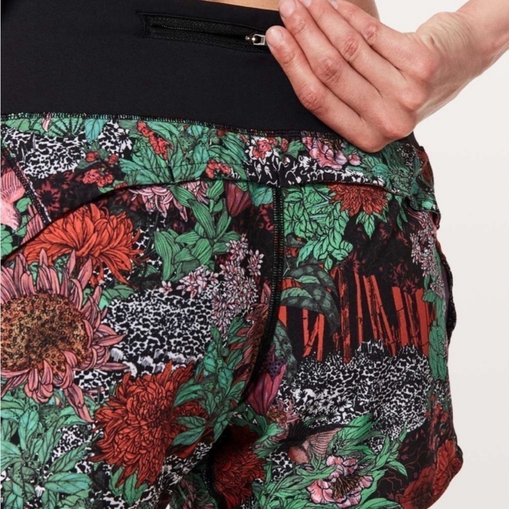 Lululemon Run Times 4" Shorts Zen Garden Size 4 - Picture 3 of 13